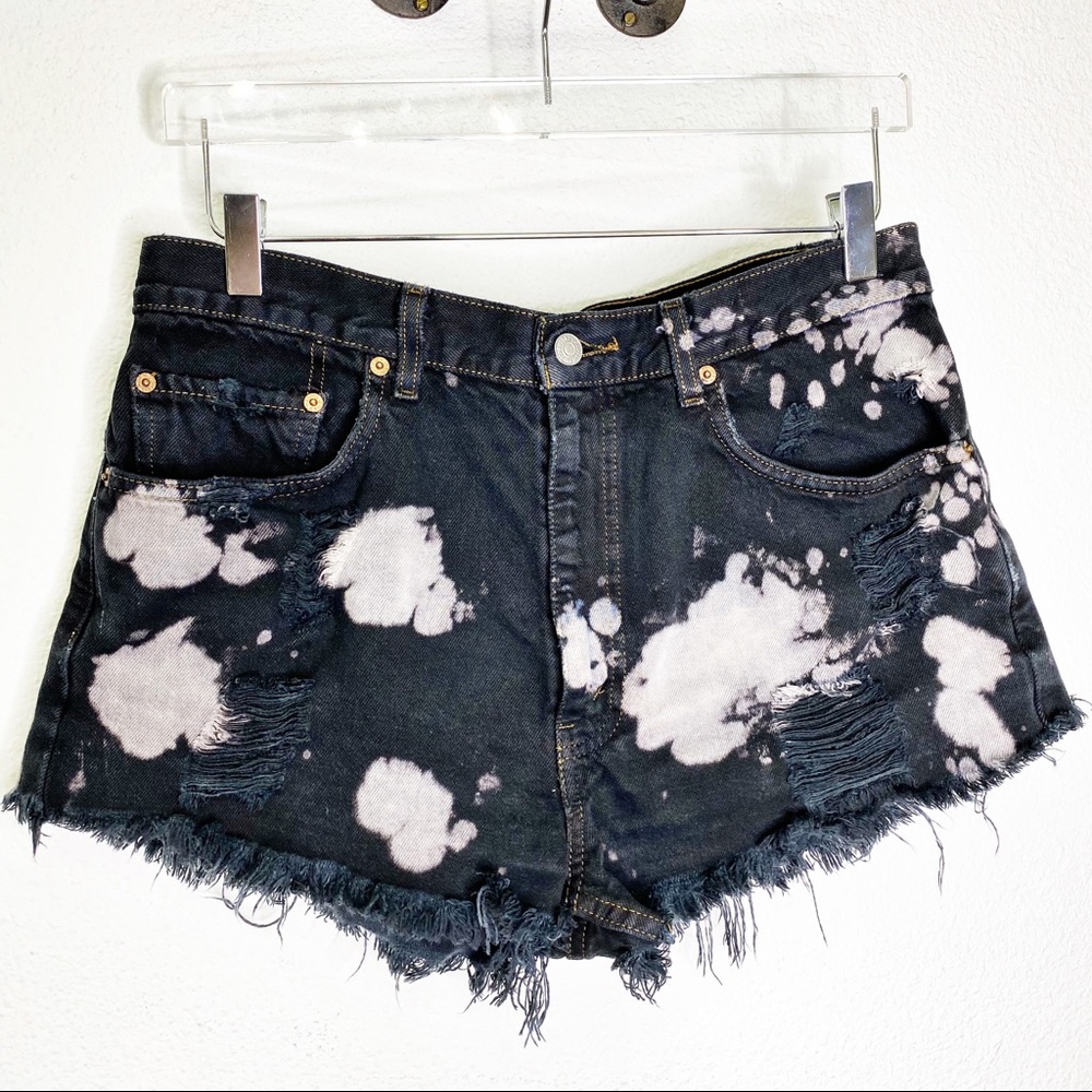 Levi’s Distressed Bleached Hi Rise Cutoff Shorts - Picture 1 of 5